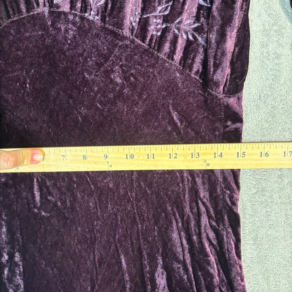 Vntg Nostalgia Plum Purple Velvet Embroidered Maxi Dress Fits M Y2K Goth‎ Grunge - Picture 10 of 13